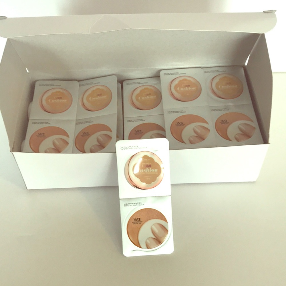 L’Oreal Lumi Cushion W3 Nude Beige Travel Size